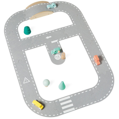 FILCOWY TOR dla samochodów z akcesoriami