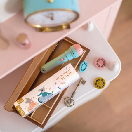 MAŁA SZKOŁA TAŃCA projektor ze slajdami