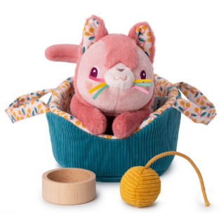 KOTKA JEANNE przytulanka aktywizująca z koszyczkiem i akcesoriami Lilliputiens 12m+