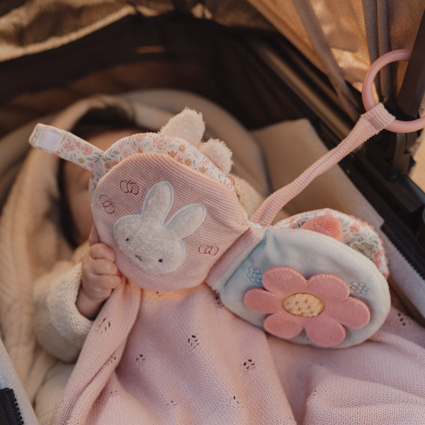 KSIĄŻECZKA AKTYWIZUJĄCA materiałowa Lucky Blossom MIFFY