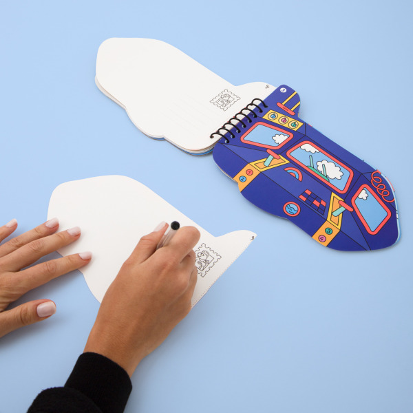 VROOM - zeszyt kreatywny z naklejkami wielokrotnego użytku PODRÓŻ