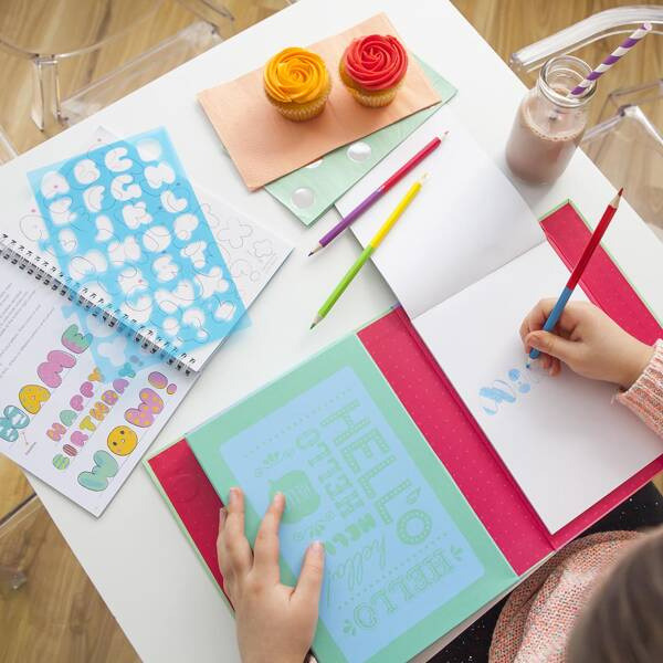 UROCZA KSIĘGA KALIGRAFII zestaw kreatywny z szablonami Tiger Tribe 7+