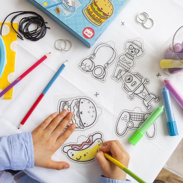 ULUBIEŃCY DZIECI zawieszki do wypiekania z termokurczliwego plastiku zestaw kreatywny