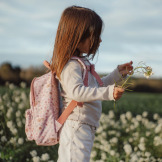 SARENKA różowy plecak dla przedszkolaka z paskiem na klatkę piersiową Fairy Garden