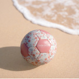 Różowa mini PIŁKA w kwiatki 16 cm