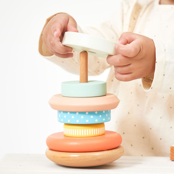 GNIAZDKO drewniana piramidka układanka 8 el. Pure