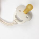 PIESEK JULES zawieszka do smoczka świecąca w ciemności nocny mini przyjaciel