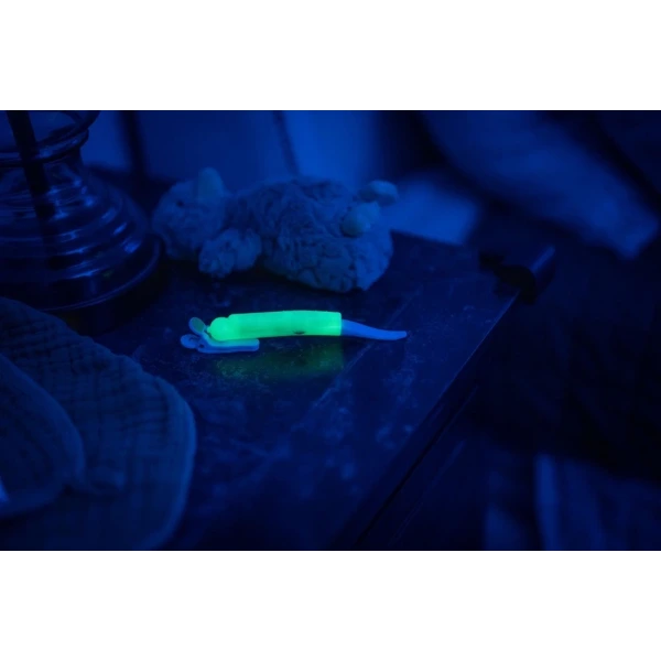 LatchLight innowacyjna niebudząca lampka nocna ułatwiająca karmienie i dbająca o zdrowy sen