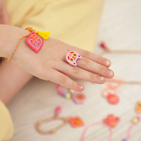 KLEJNOTY PRZYJAŹNI zestaw kreatywny do tworzenia biżuterii dla przyjaciółek JANOD 8+