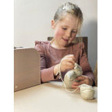 KRÓLICZEK walizka z zestawem do szydełkowania Egmont Toys 3+