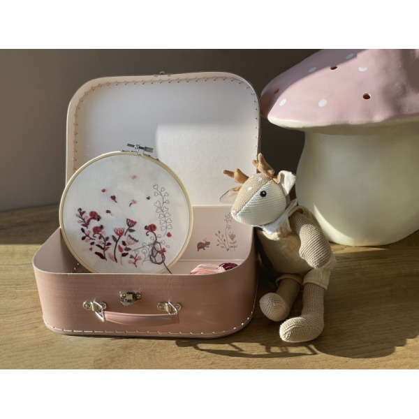 Zestaw do haftowania z tamborkiem Egmont Toys 7+