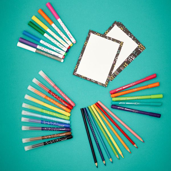 Zestaw przyborów do kolorowania kredki flamastry Coloring box 42 el. COLO Janod 3+