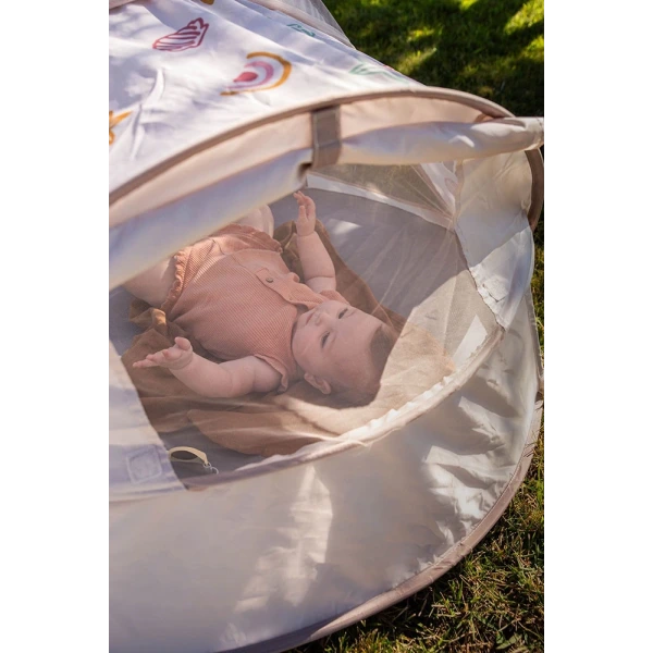 Beaba Breezynest UV – kompaktowy plażowy namiot ochronny dla dzieci 100 x 58 cm