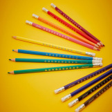 Kredki ołówkowe zmazywalne z gumką 12 kolorów COLO Janod 3+