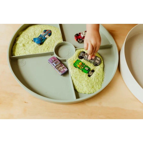 TACKA SENSORYCZNA Play Tray 2w1 Sage – pojemnik do zabaw sensorycznych Jellystone zielony