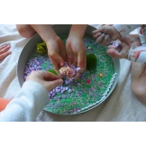 TACKA SENSORYCZNA Play Tray 2w1 Sage – pojemnik do zabaw sensorycznych Jellystone zielony