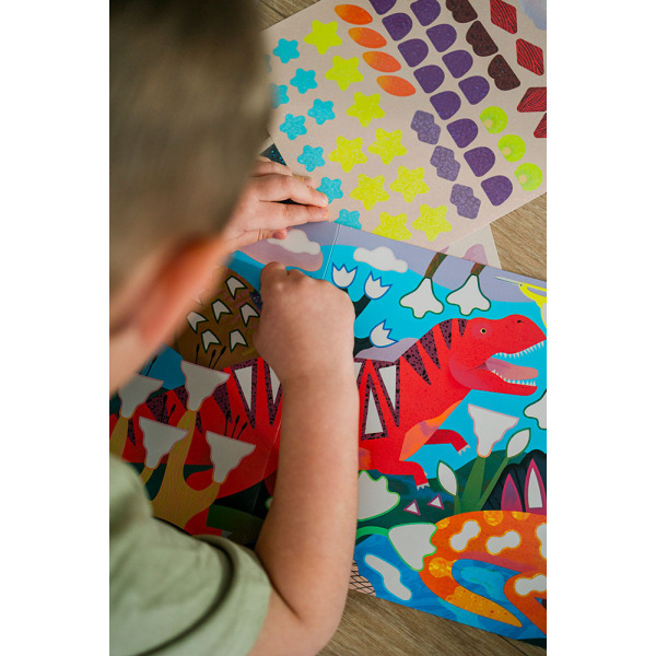 KRAINA DINOZAURÓW zestaw do wyklejania Naklejki holograficzne 200+ szt. z plakatem Mudpuppy 4+