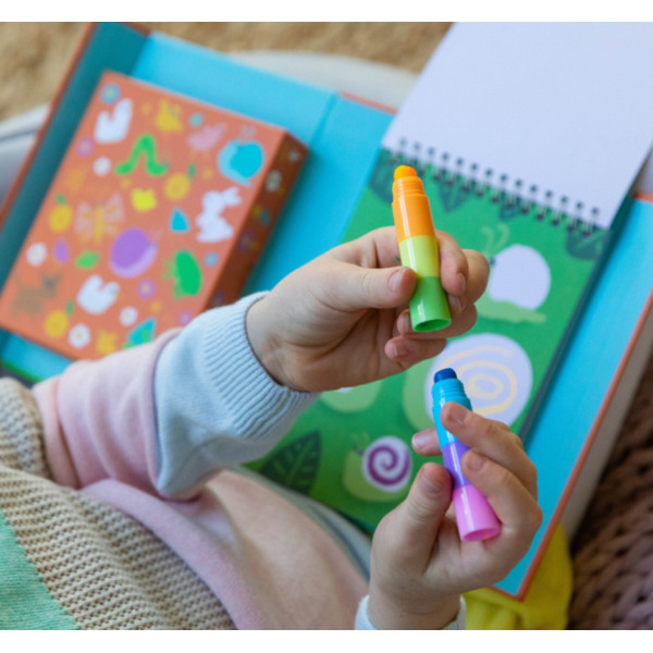 OGRÓD zestaw kolorowanek z kredkami zestaw kreatywny Tiger Tribe 3+