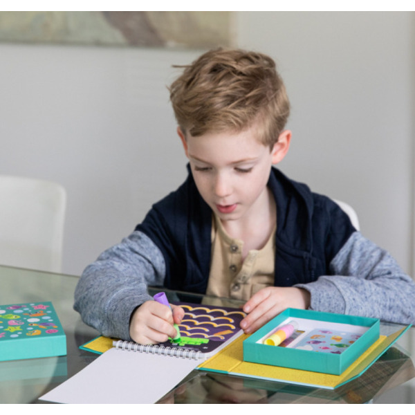 PLAŻA zestaw kolorowanek z kredkami zestaw kreatywny Tiger Tribe 3+