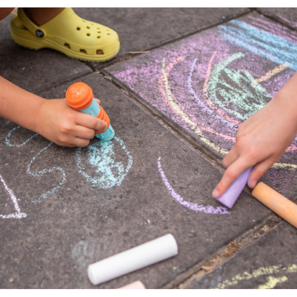 KOLOROWA KREDA CHODNIKOWA zestaw kreatywny Tiger Tribe 3+