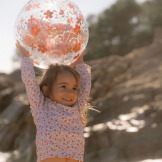 RÓŻOWA PIŁKA PLAŻOWA 3D Pink Flowers 35 cm Little Dutch 2+