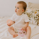 SENSORYCZNE PIŁKI dwuelementowy silikonowy gryzak Bubblegum & Peach Jellystone 0+