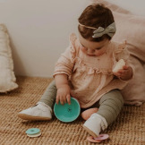 SILIKONOWE KUBECZKI miseczki do układania i do wody z tonącymi dyskami Cups Rainbow Pastel 10 el. Jellystone 9m+