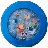 Niebieski SENSORYCZNY DYSK Z FIGURKAMI A-Ku-Ku! Peekaboo, motyw Plaża Jellystone 18m+