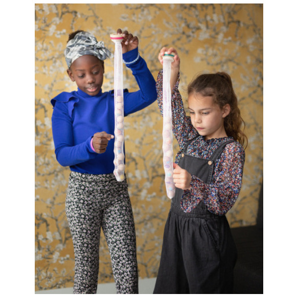 GĄSIENICA drewniana gra sensoryczna zręcznościowa nawlekanka BS Toys 6+