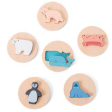 DOPASUJ KSZTAŁT drewniana układanka z figurkami BS Toys 18m+