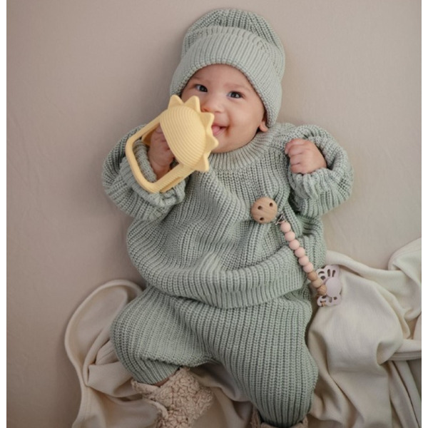 SUN żółty gryzak silikonowy No-Drop Mushie 3m+