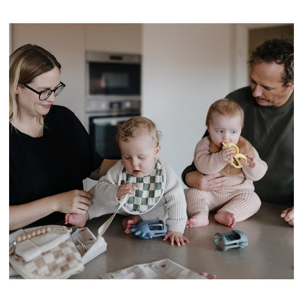 DINO szary gryzak silikonowy No-Drop Mushie 3m+