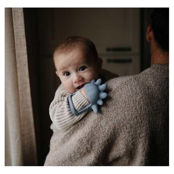 DINO szary gryzak silikonowy No-Drop Mushie 3m+