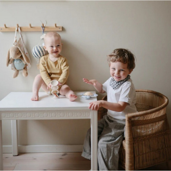 HexaPop gryzak silikonowy z przyssawką Shifting Sand Mushie 10m+