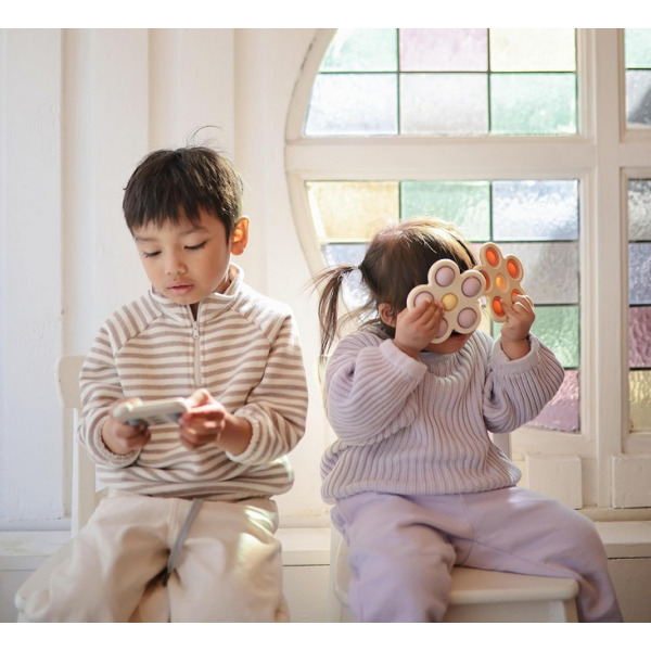 KWIATEK zabawka sensoryczna Press Toy Rose/Blush/Shifting Sand Mushie 10m+