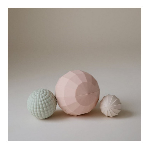 KULE SILIKONOWE zabawka sensoryczna Nesting Spheres Blush 3 szt. Mushie 10m+