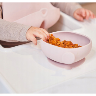 Różowa silikonowa miseczka z przykrywką i przyssawką Blush B.Box