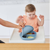 Niebieski silikonowy talerzyk z przykrywką i przyssawką Ocean B.Box