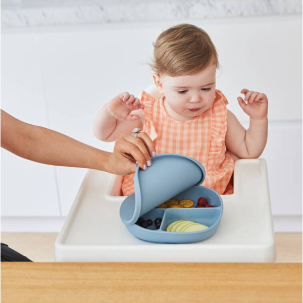 Niebieski silikonowy talerzyk z przykrywką i przyssawką Ocean B.Box