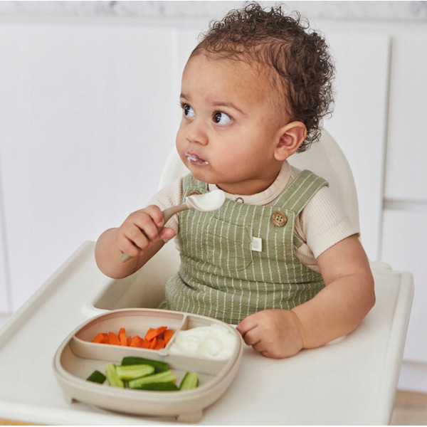 Beżowy talerzyk z przyssawką i przegródką 2w1 Latte B.Box