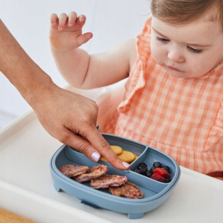 Niebieski talerzyk z przyssawką i przegródką 2w1 Ocean B.Box