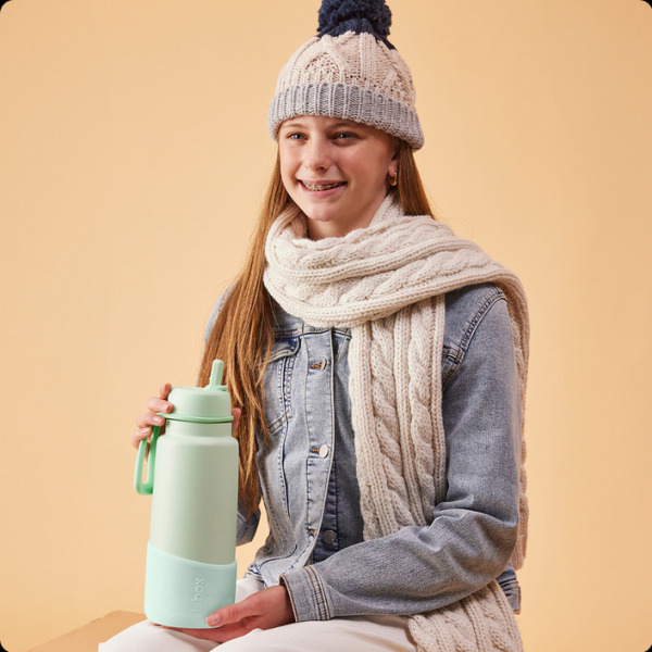 Miętowa silikonowa nakładka na butelkę termiczną 1L Spearmint B.Box