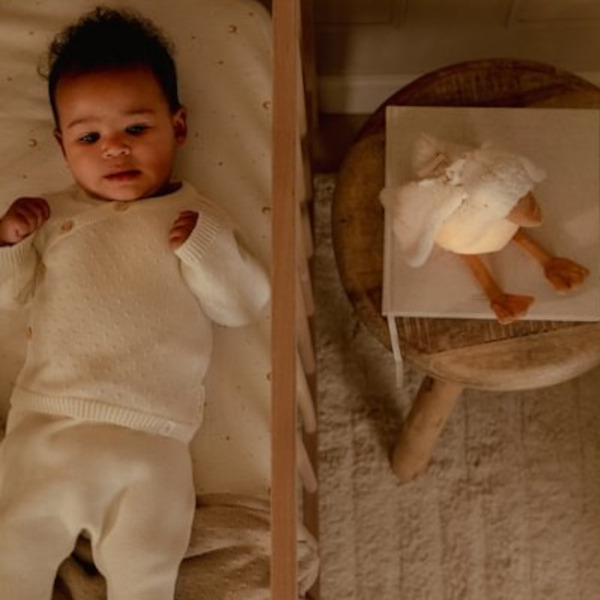 GĄSKA interaktywna przytulanka ze światłem oraz kojącymi odgłosami 25 cm  Newborn Naturals Little Dutch 0+