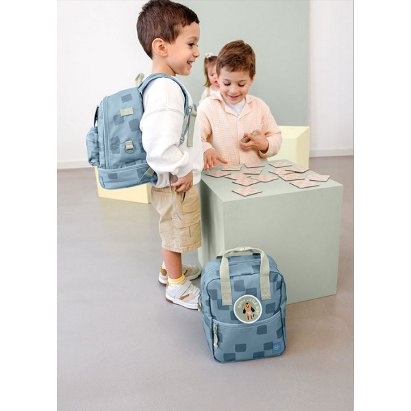 Niebieski mini plecak dla przedszkolaka Pattern Party Blue Lassig