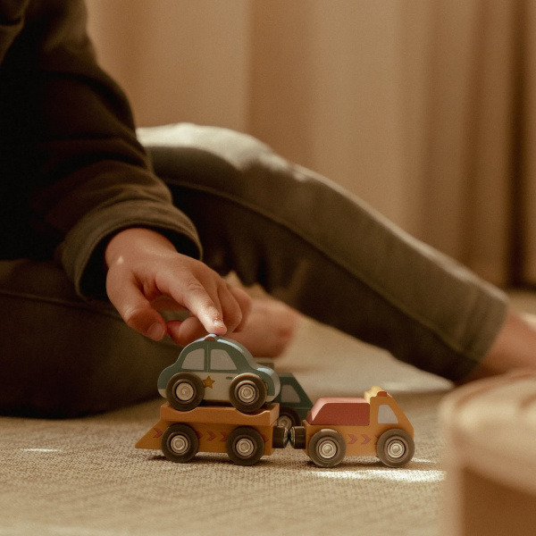 DREWNIANE POJAZDY zestaw 10 szt.  FSC Little Dutch 2+