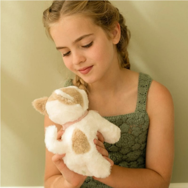 Marley PLUSZOWY KOTEK W TOREBCE przytulanka z akcesoriami Little Dutch 12m+