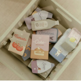 DREWNIANY WÓZEK na zakupy do zabawy w sklep z akcesoriami FSC Little Dutch 3+