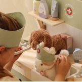 DREWNIANY GABINET WETERYNARYJNY z akcesoriami FSC Little Dutch 3+