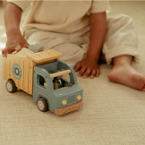 WYWROTKA drewniany samochód z figurkami i akcesoriami śmieciarka FSC Little Dutch 2+