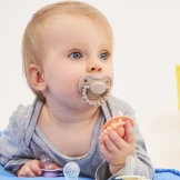 Smoczek pozycjonujący SAND STORM 3-6M LUU Kids